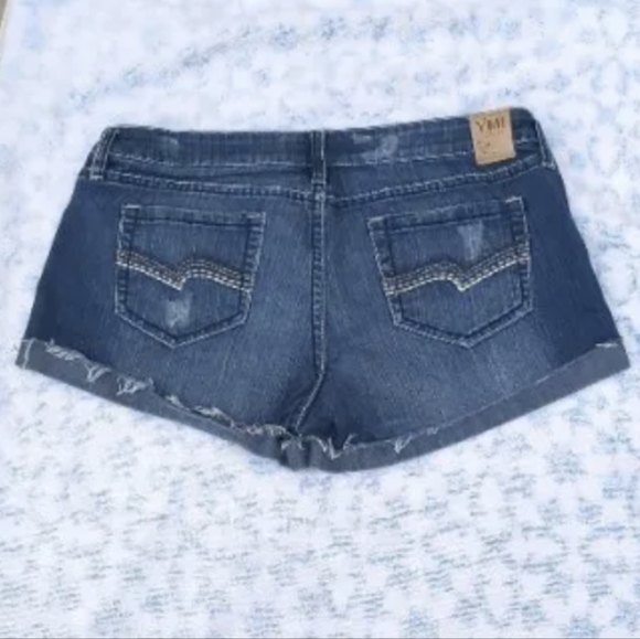 YMI Jeans Womens Jean Midi Shorts Distressed Size 9 Super Stretch Blue Denim - Picture 3 of 12